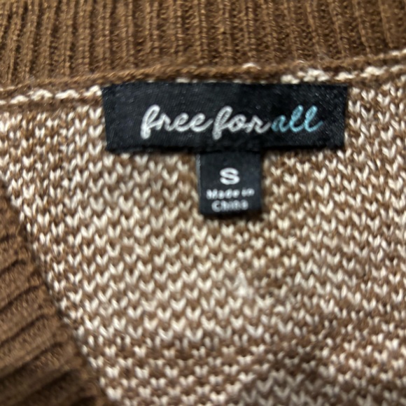 Knit Sweater Size S. Free For All - Picture 3 of 6